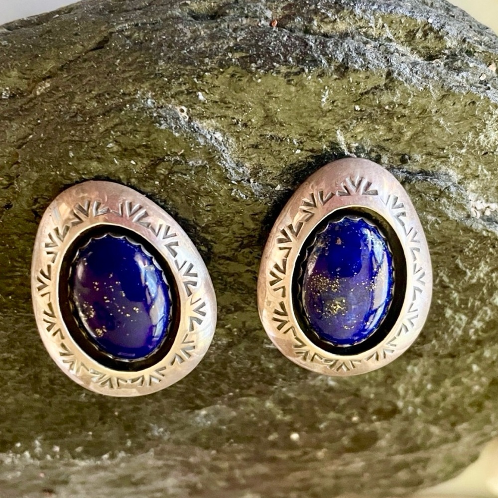 Native American Vintage Lapis Clip Earrings - Picture 3 of 12